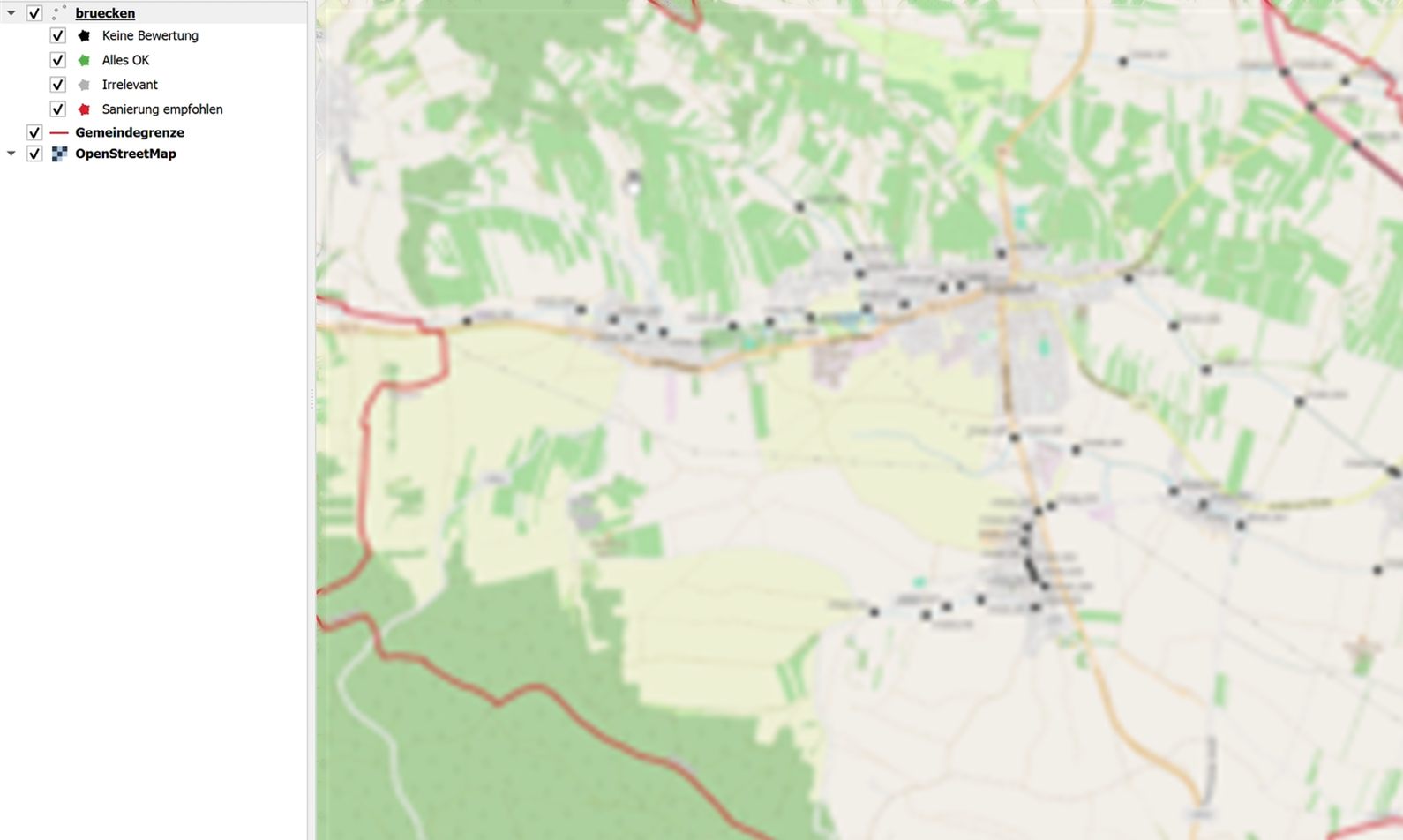 QGIS-Projekt mit Brücken-Layer und Bewertungslegende: keine Bewertung, alles OK, irrelevant, Sanierung empfohlen. Karte zur Anonymisierung weichgezeichnet.