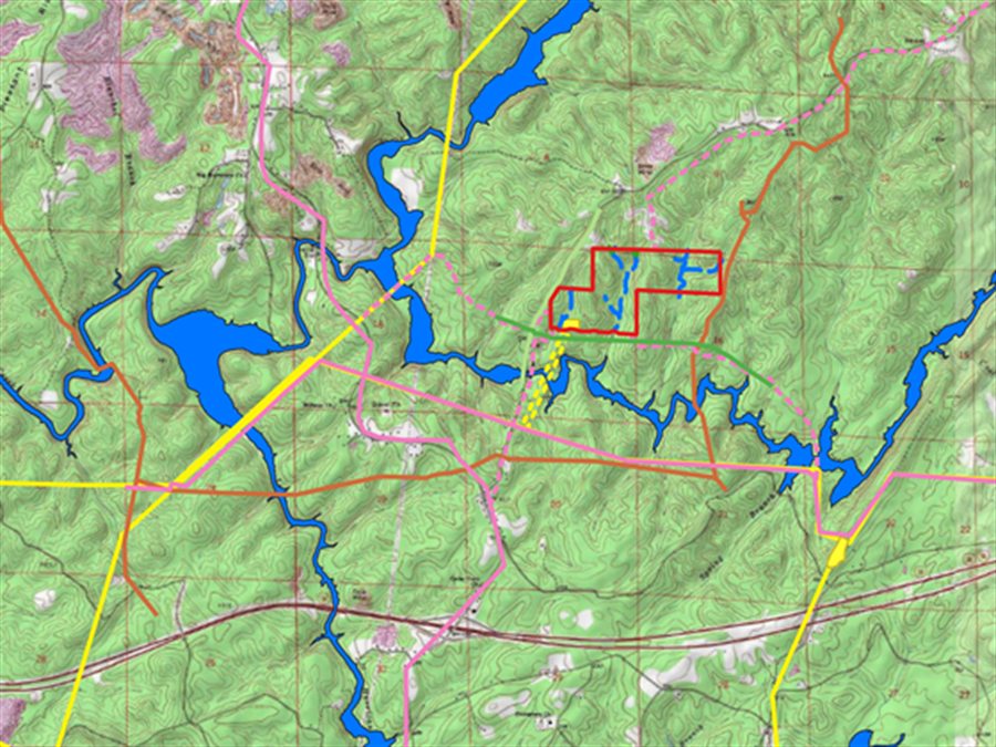 Interaktive Offline-Webmap auf topografischer Karte: Grundstück rot umrandet, dazu Gewässer, Strom-, Gas-, Wasser- und Glasfaserleitungen